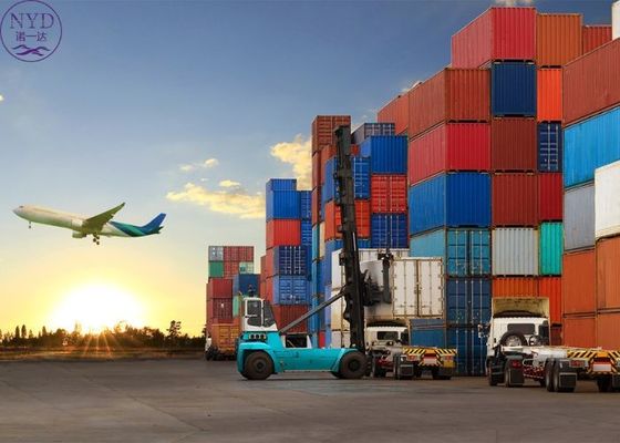 Un agent de transport professionnel et rapide de la Chine au Royaume-Uni par voie aérienne et maritime